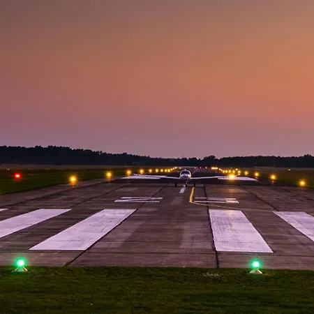 Pilotenunterkunft Fliegerhorst * Штраусберг