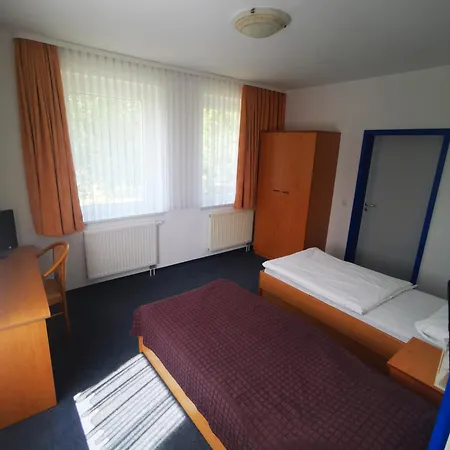 Pilotenunterkunft Fliegerhorst Штраусберг