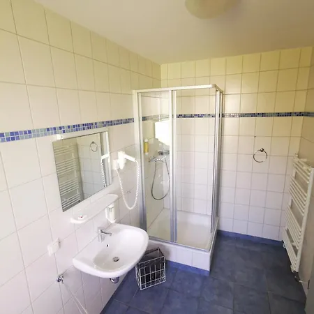 Pilotenunterkunft Fliegerhorst Отель *