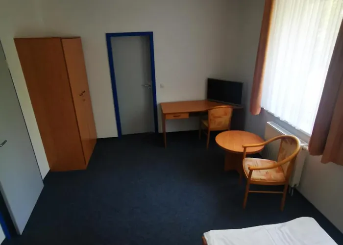 Hotell Pilotenunterkunft Fliegerhorst